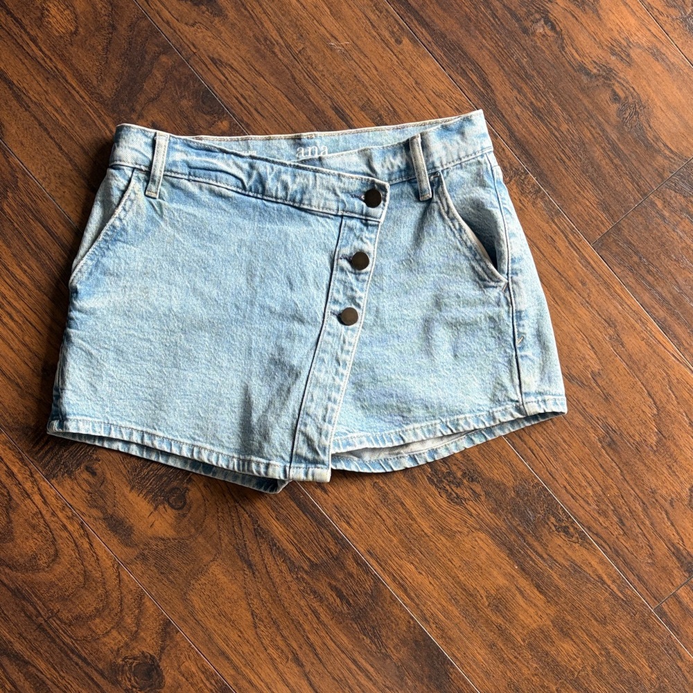 a.n.a Light Wash Denim Asymmetrical Skort